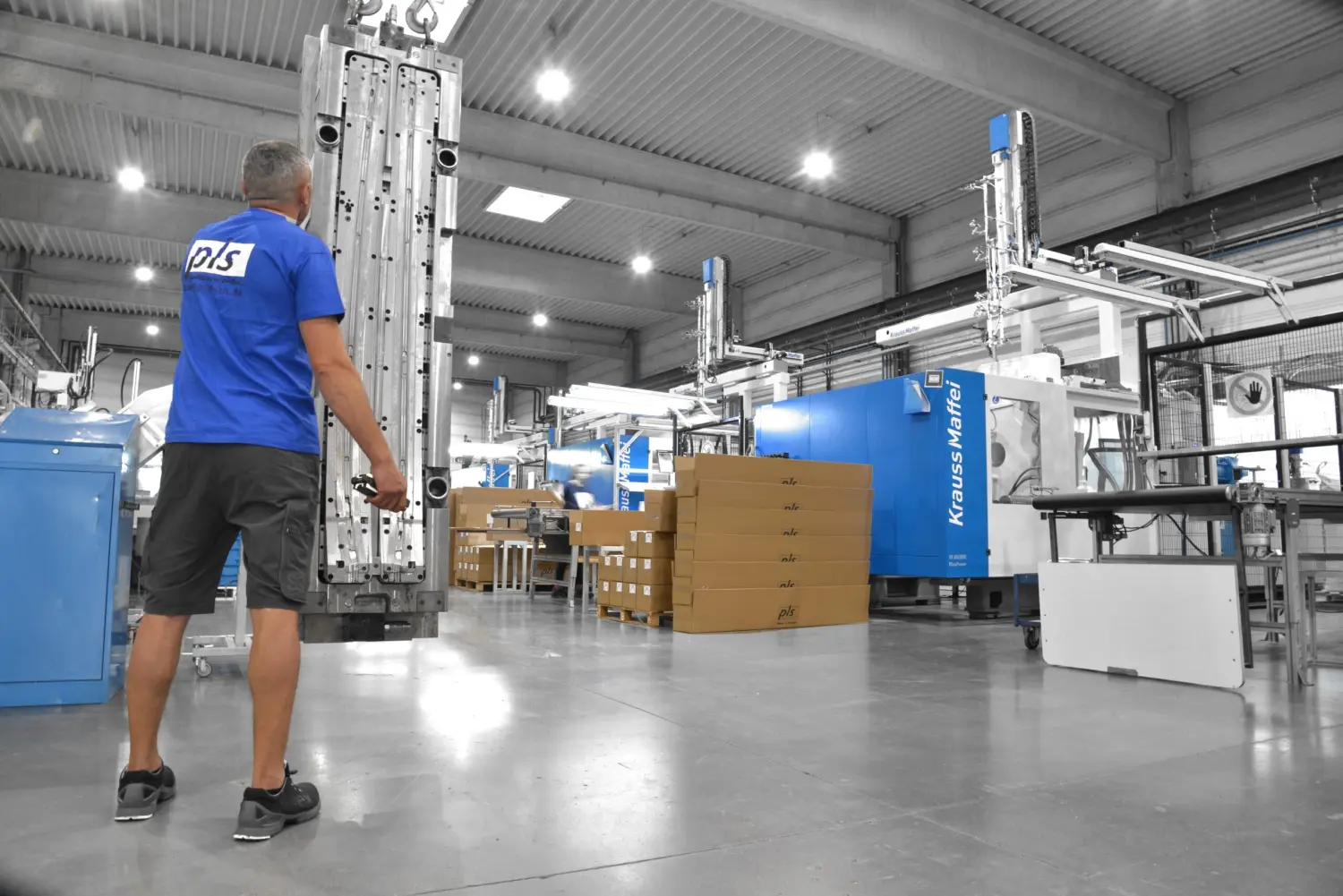 Dengler in der Werkstatt